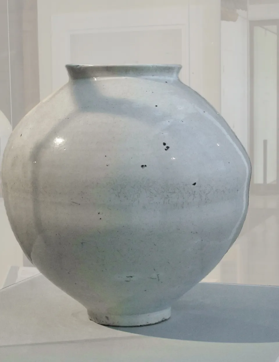 Moon jar. 18thC.Joseon Dynasty.British Museum